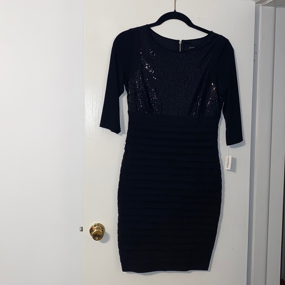 NEW! Dressbarn Black partial upper sequined fitted dress. zippered back